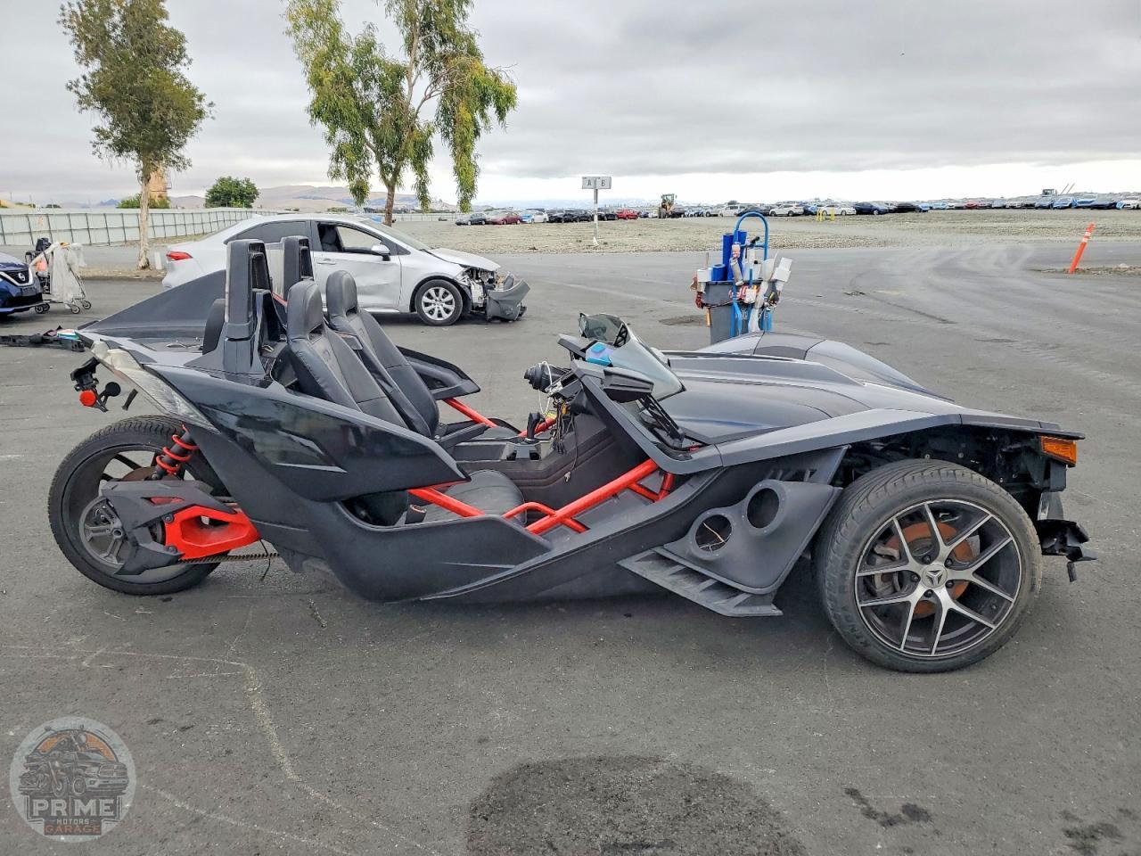 2016 POLARIS SLINGSHOT — фото 1