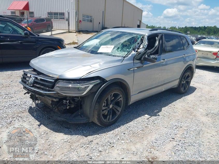 2023 VOLKSWAGEN TIGUAN 2.0T SE R-LINE BLACK — фото 2