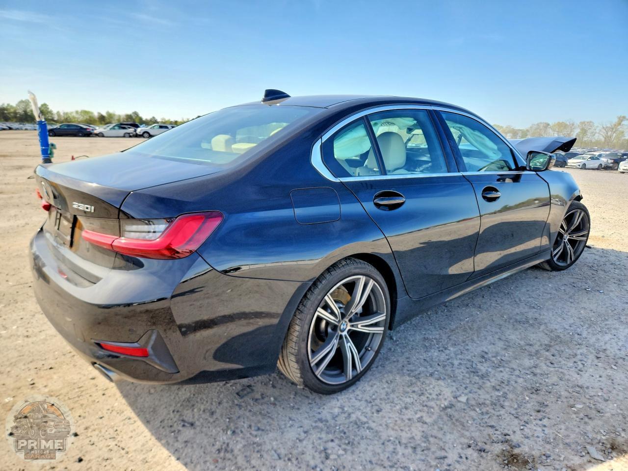 2022 BMW 3 SERIES — фото 3