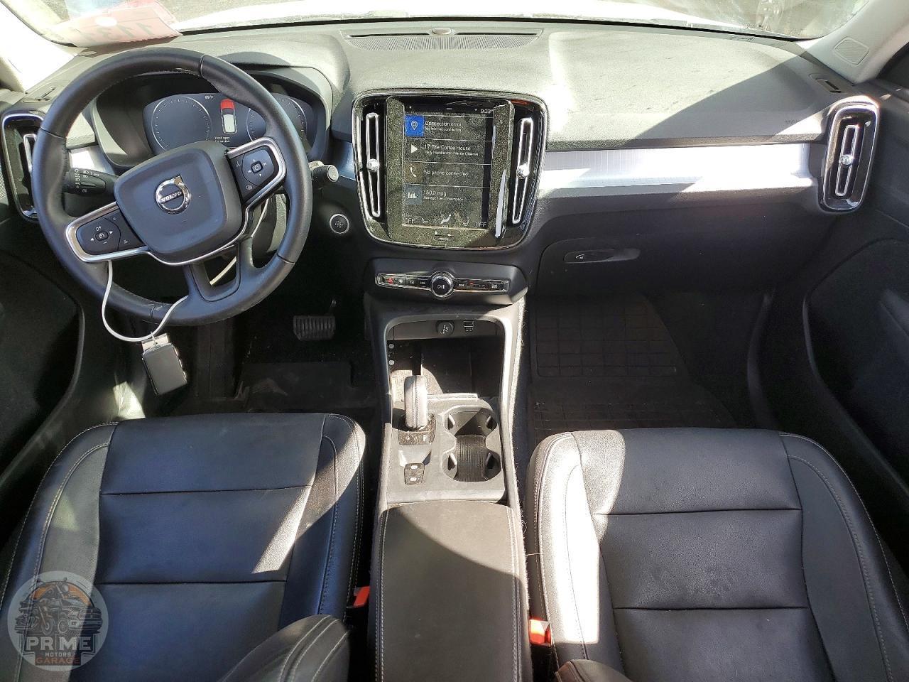 2020 VOLVO XC40 — фото 15