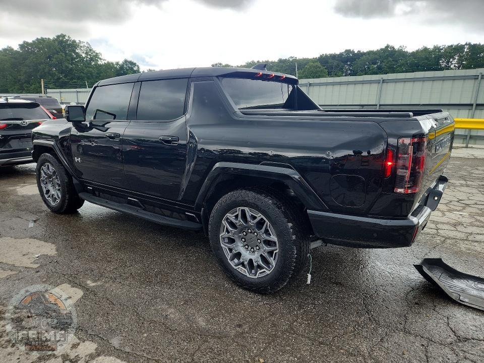 2025 GMC HUMMER — фото 2