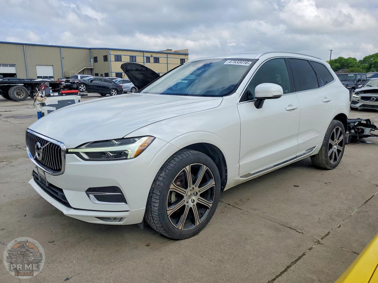 2021 VOLVO XC60 — фото 1