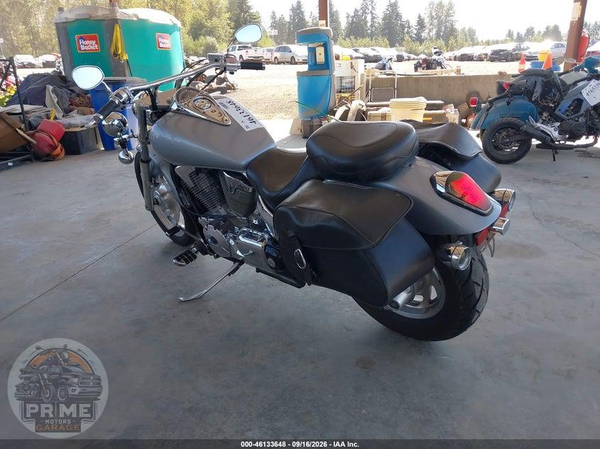 2004 HONDA VTX1300 C — фото 3