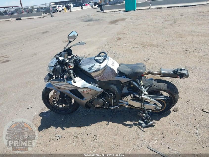 2006 HONDA CBR1000 RR — фото 13