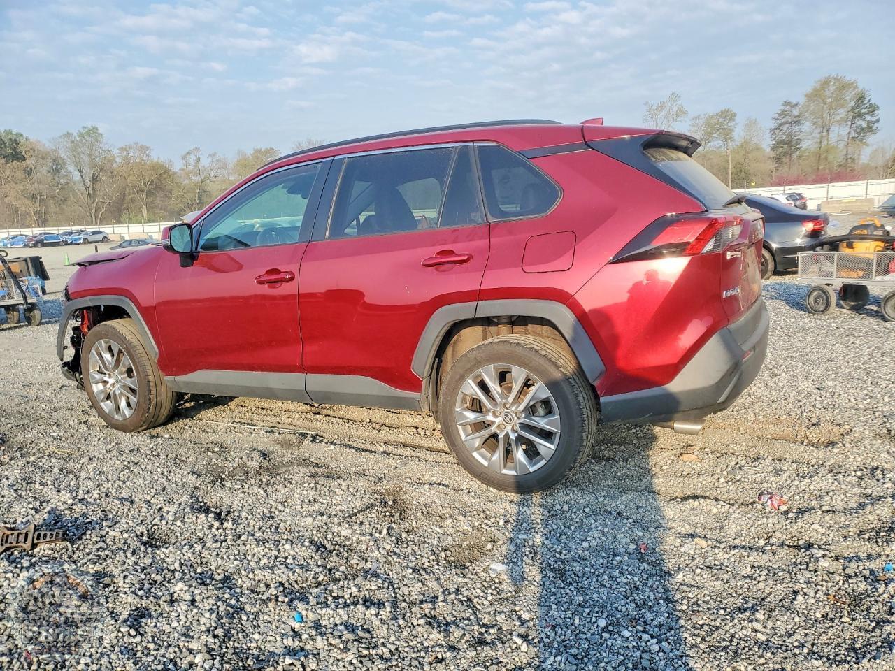 2021 TOYOTA RAV4 — фото 2
