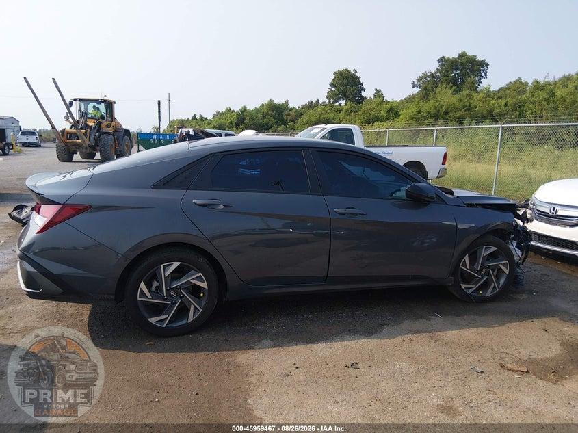 2025 HYUNDAI ELANTRA SEL SPORT — фото 13