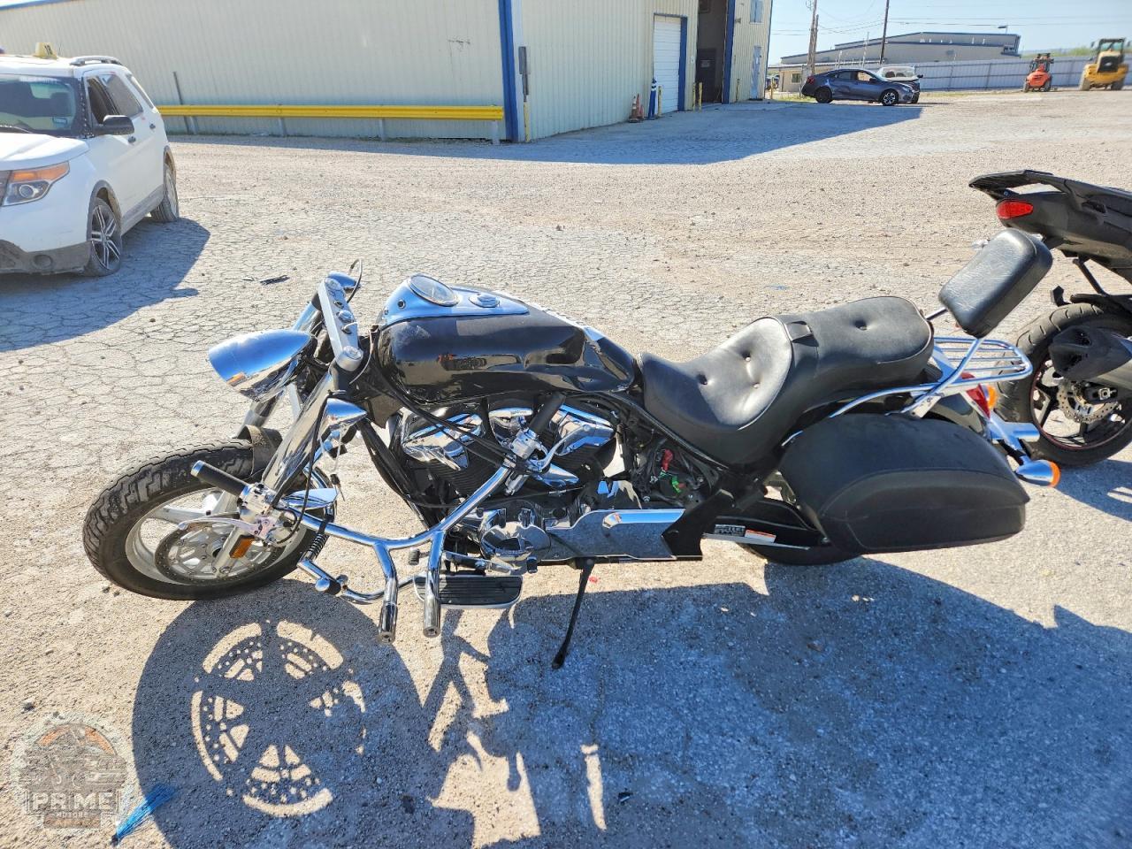 2015 HONDA VT1300 — фото 3