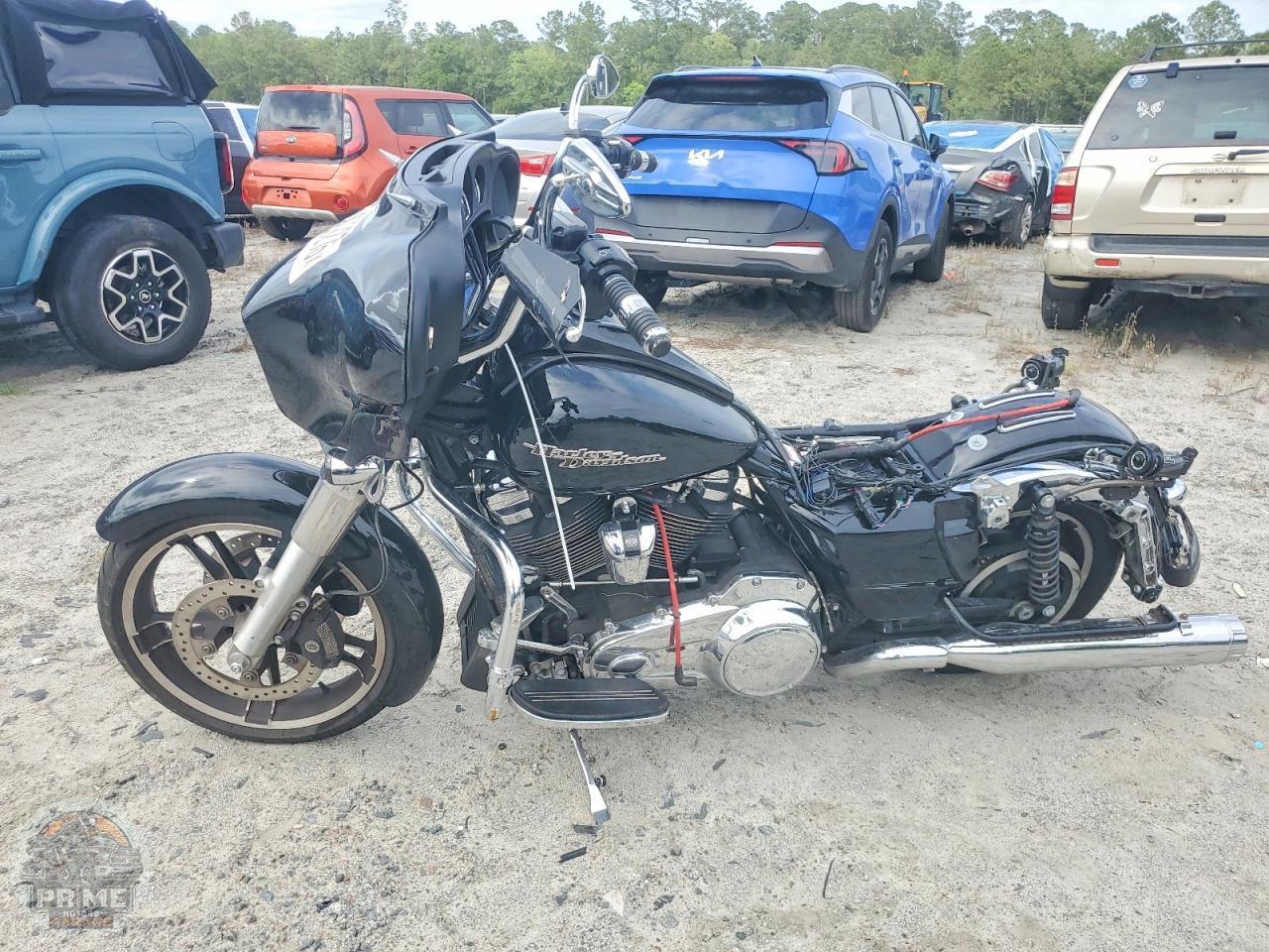 2018 HARLEY-DAVIDSON FLHX (STREET GLIDE) — фото 3