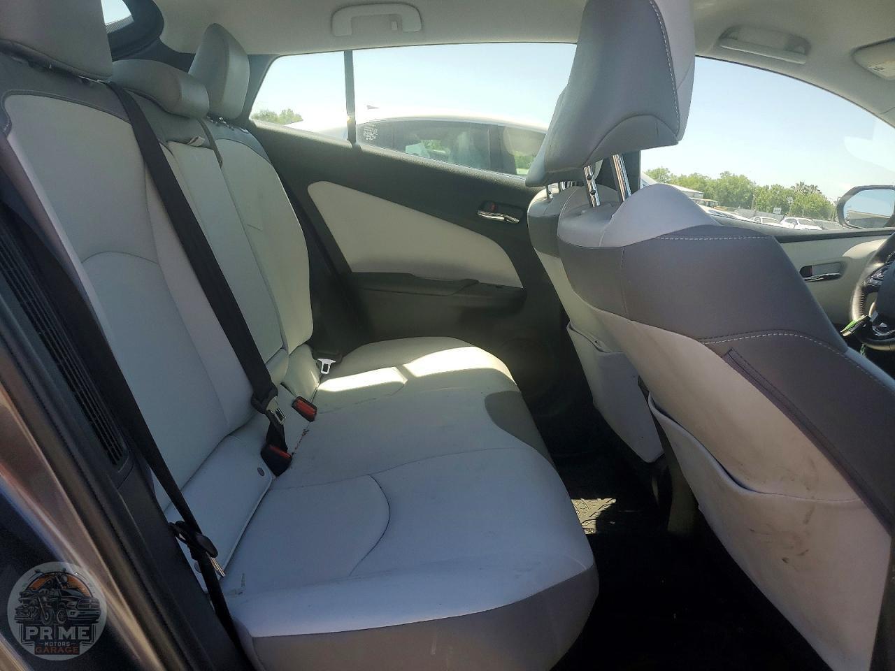 2020 TOYOTA PRIUS — фото 9
