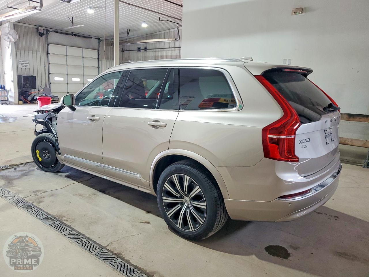 2025 VOLVO XC90 — фото 2