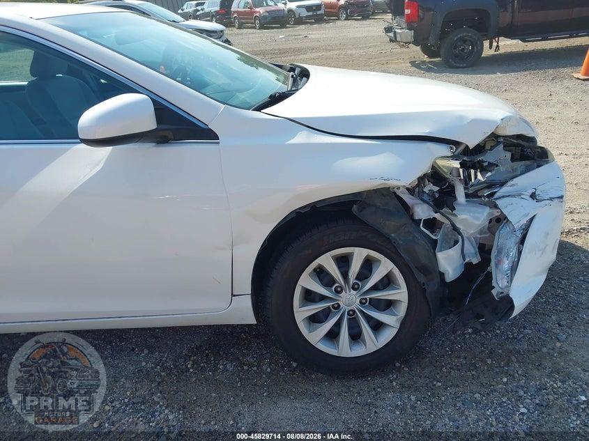 2016 TOYOTA CAMRY LE — фото 17