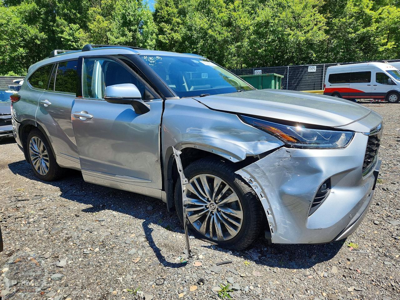 2021 TOYOTA HIGHLANDER — фото 4