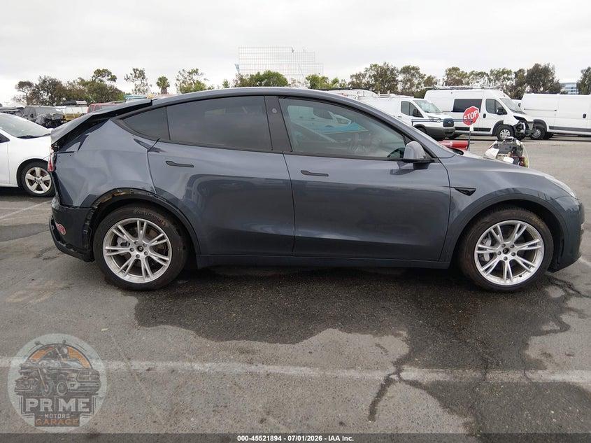 2023 TESLA MODEL Y AWD/LONG RANGE DUAL MOTOR ALL-WHEEL DRIVE — фото 13
