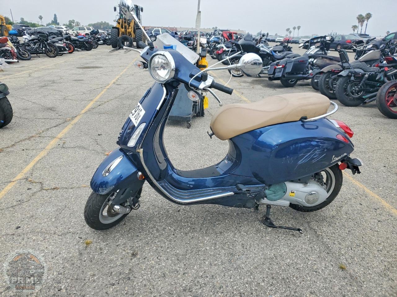2016 VESPA SPRINT — фото 1