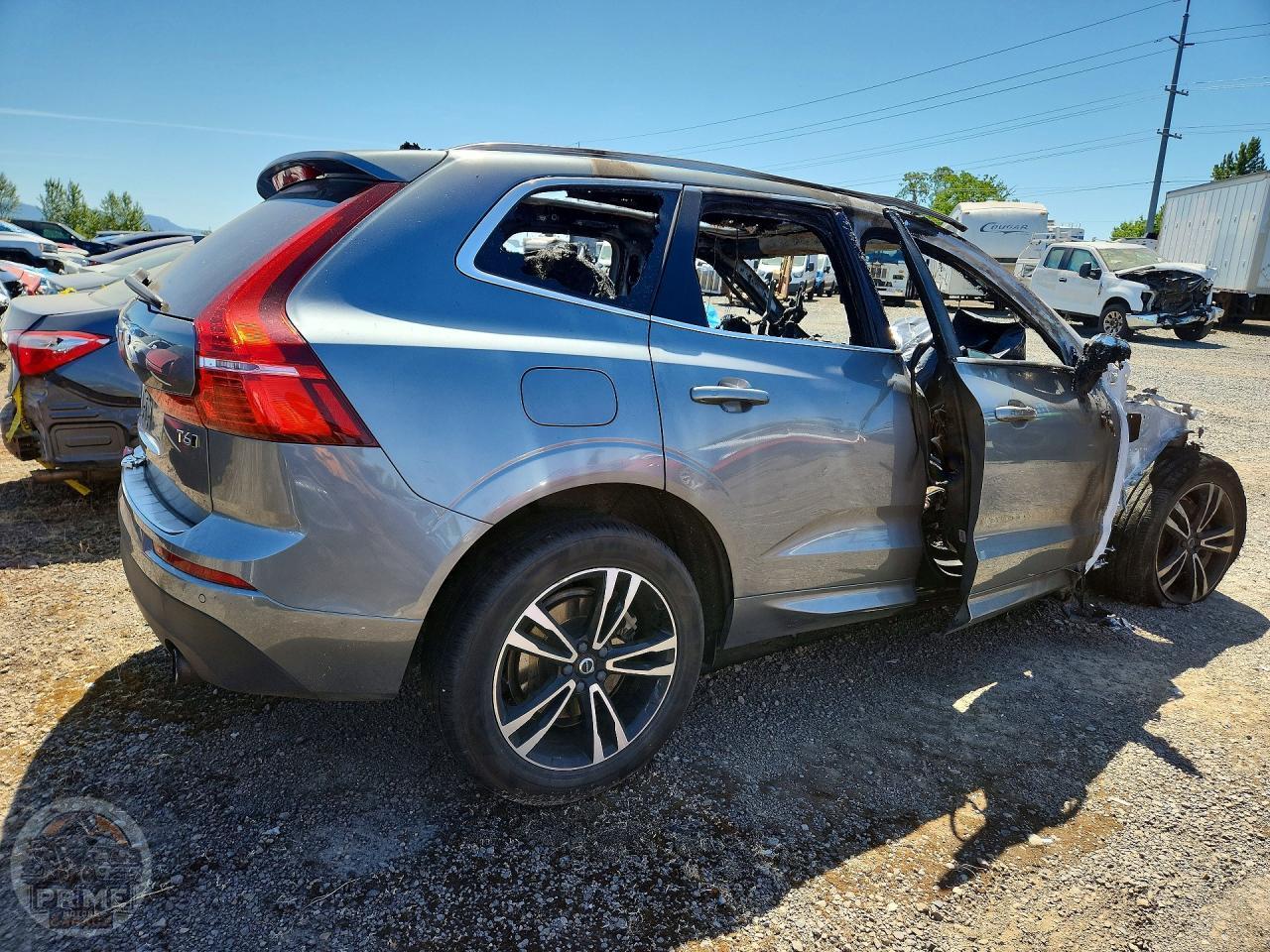 2020 VOLVO XC60 — фото 3
