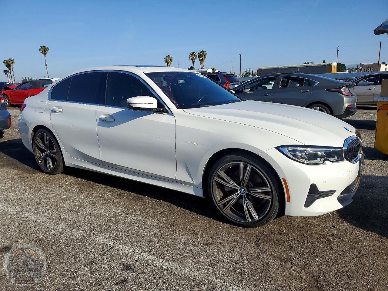 2021 BMW 3 SERIES — фото 4