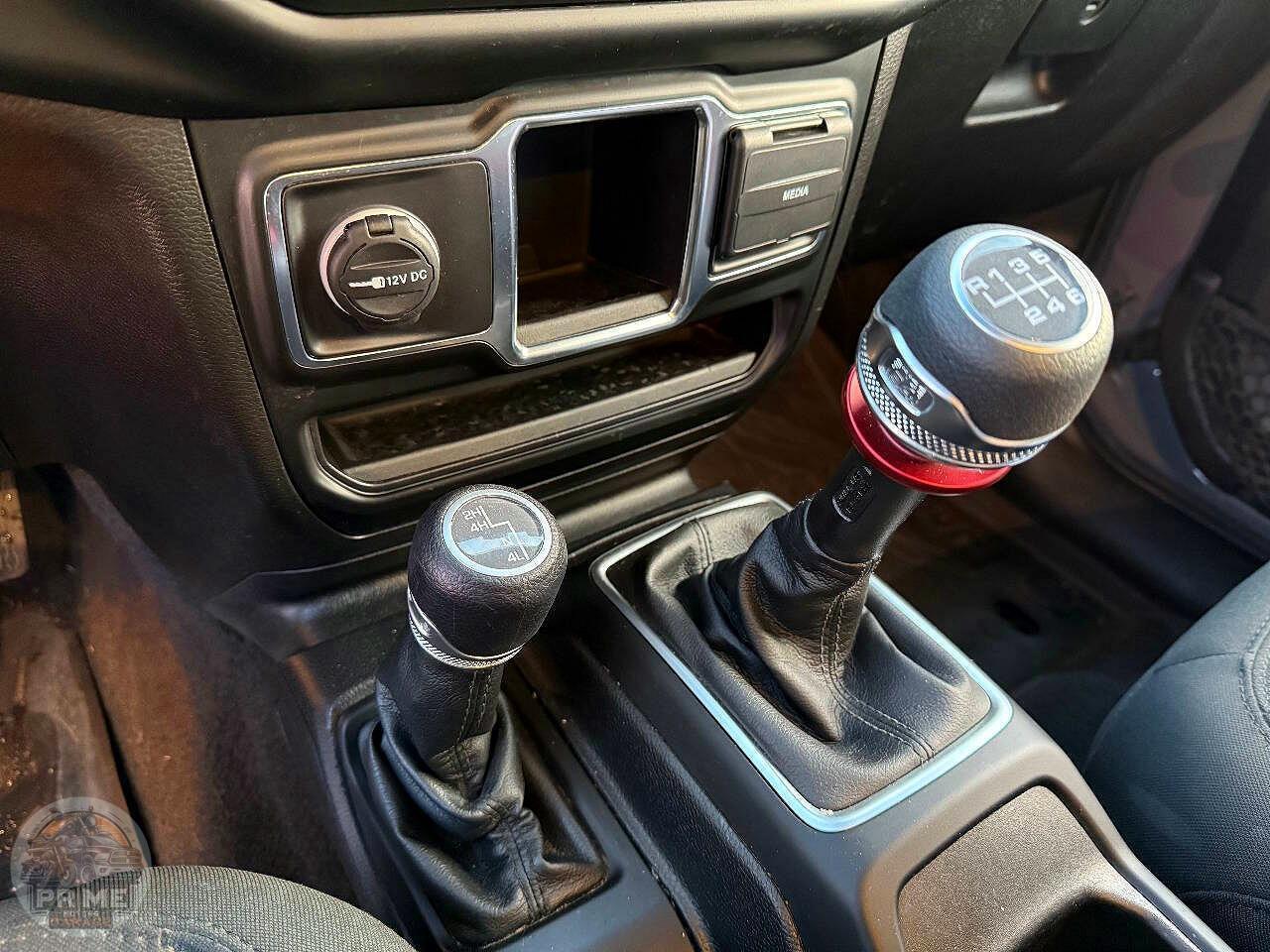 2020 JEEP WRANGLER — фото 22