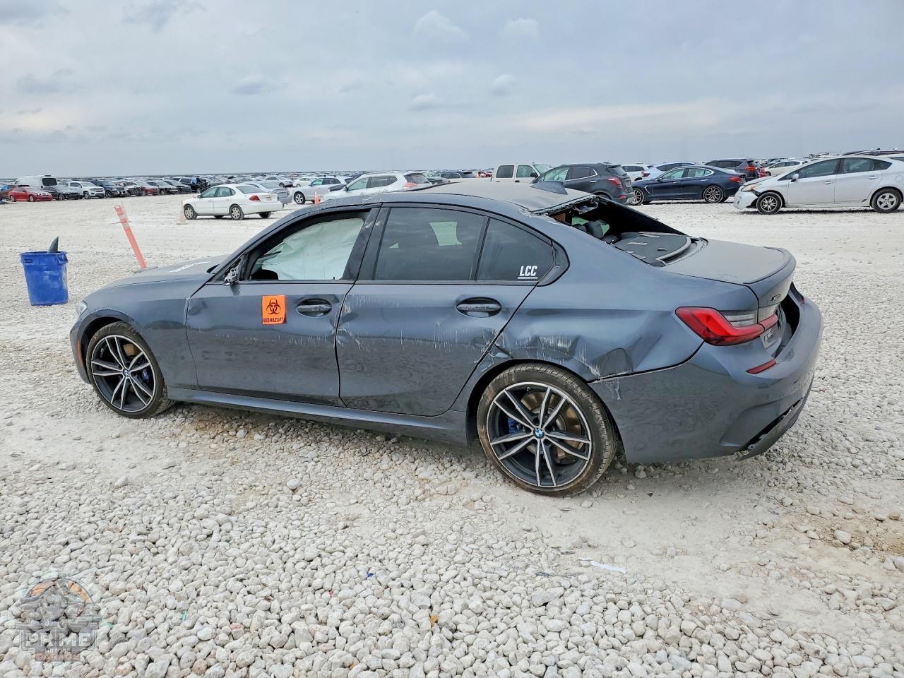 2022 BMW 3 SERIES — фото 2