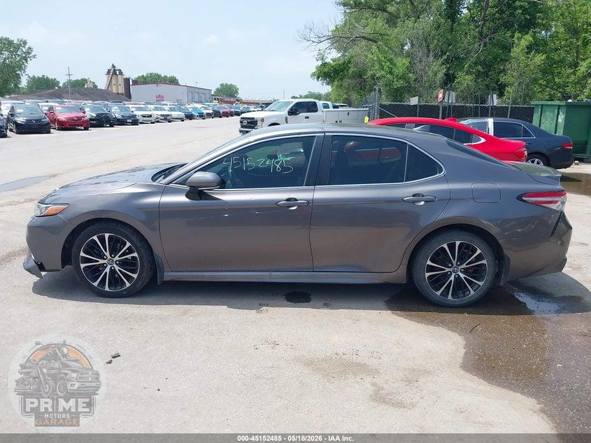 2019 TOYOTA CAMRY SE — фото 13