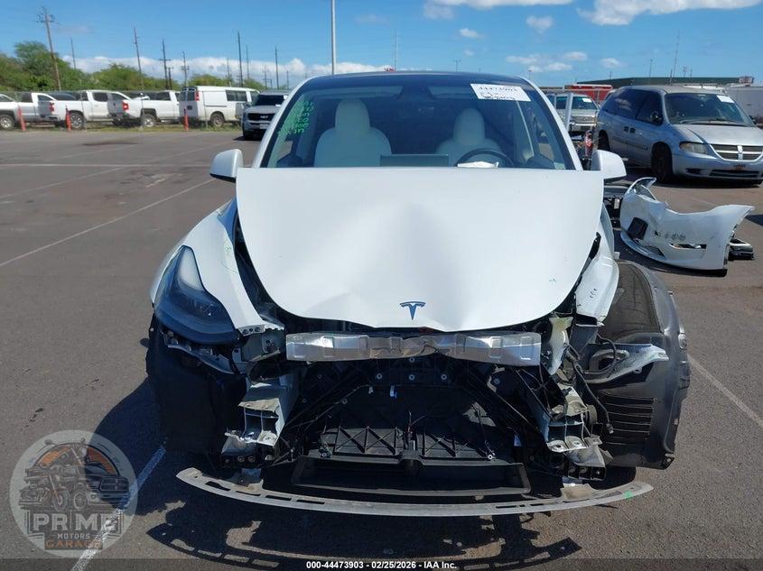 2023 TESLA MODEL Y AWD/LONG RANGE DUAL MOTOR ALL-WHEEL DRIVE — фото 13