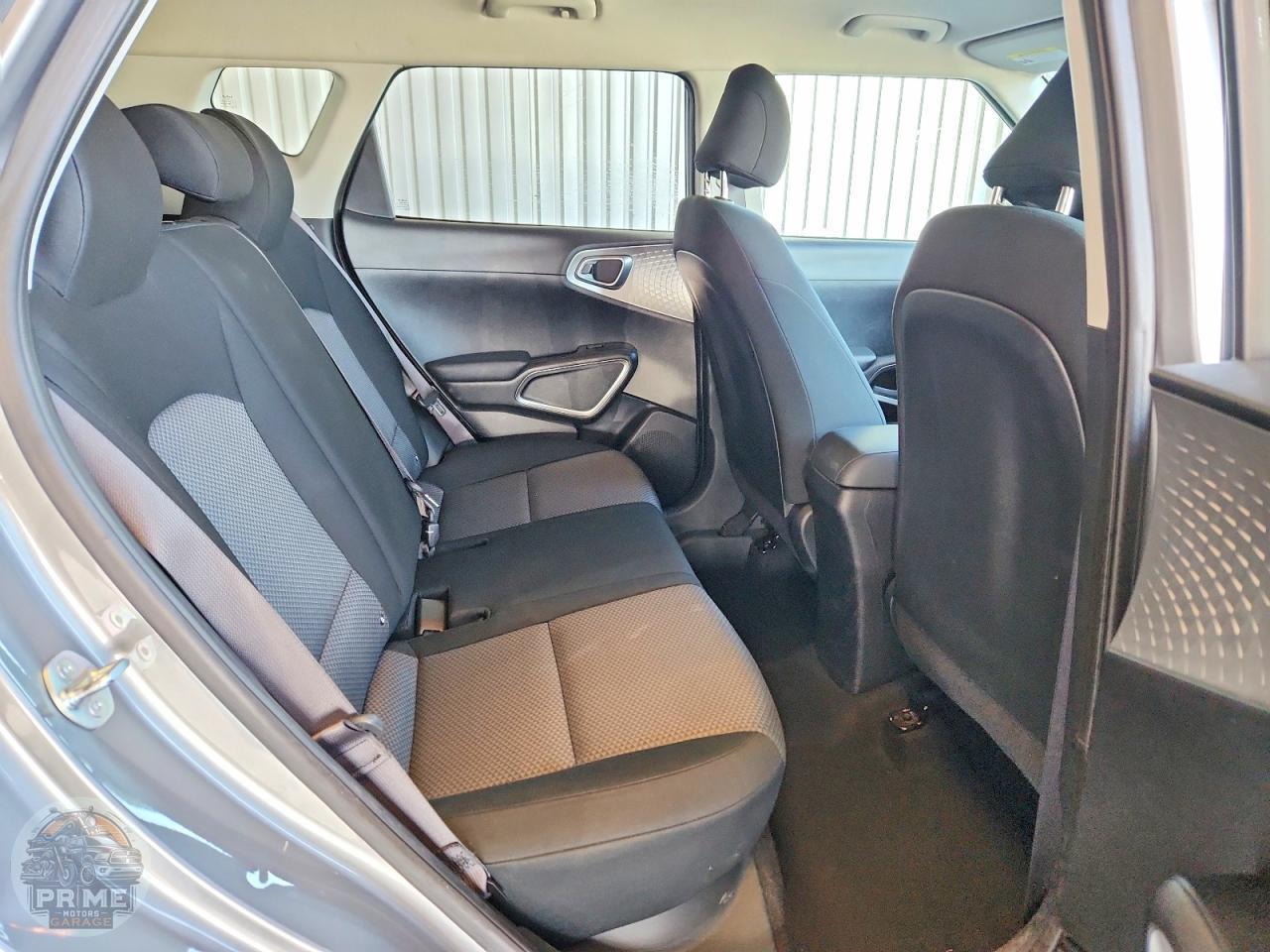 2025 KIA SOUL — фото 10