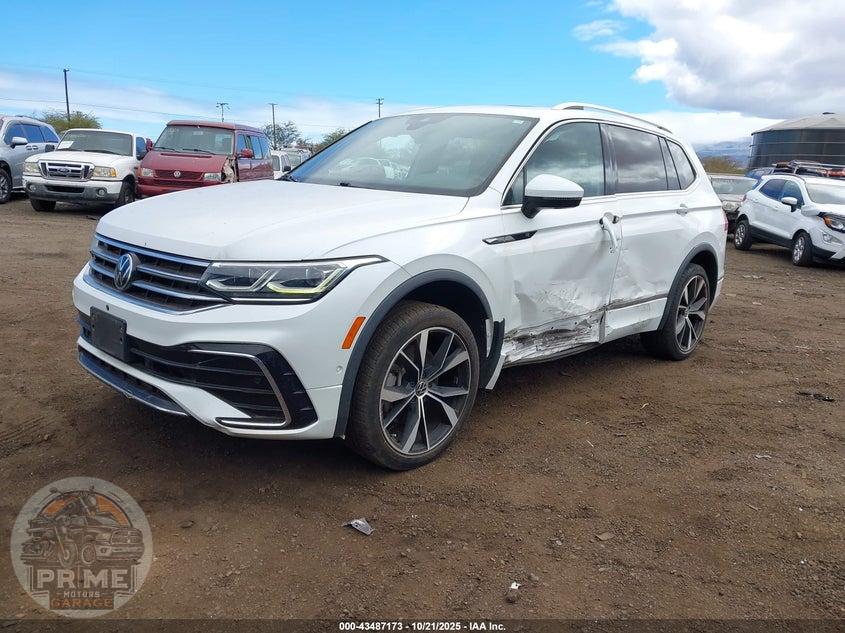 2022 VOLKSWAGEN TIGUAN 2.0T SEL R-LINE — фото 2