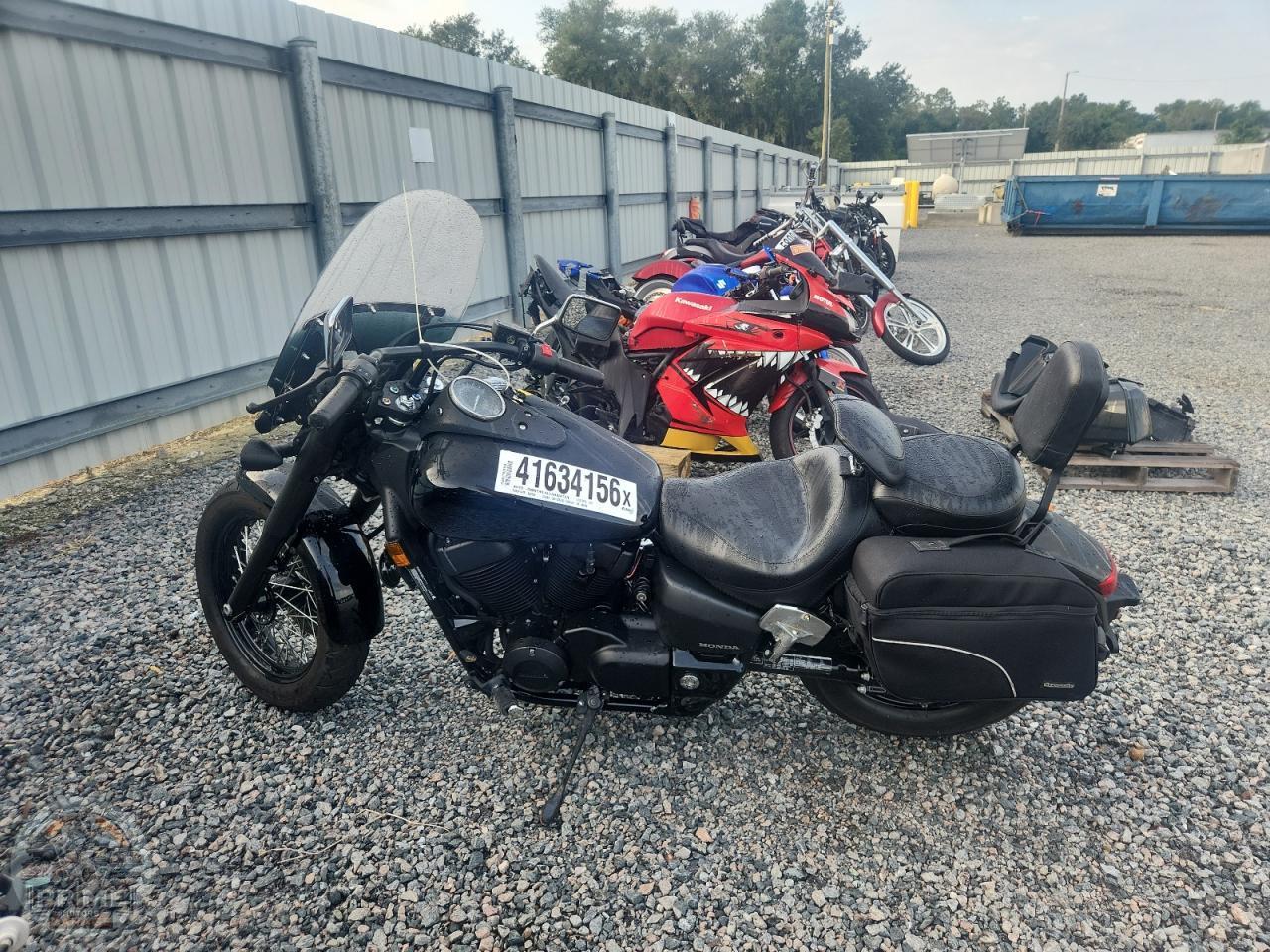 2019 HONDA VT750 — фото 3