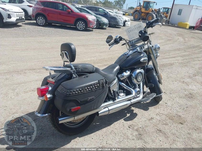 2021 HARLEY-DAVIDSON FLHC (HERITAGE CLASSIC) — фото 4