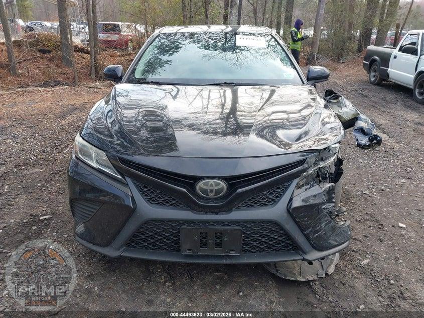 2018 TOYOTA CAMRY SE — фото 12