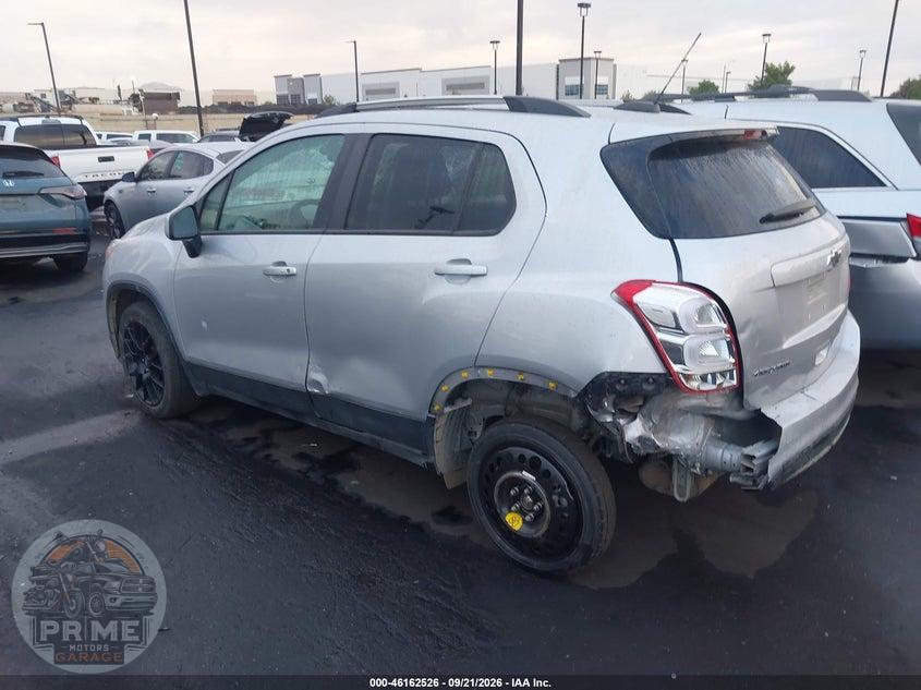 2022 CHEVROLET TRAX AWD LT — фото 3
