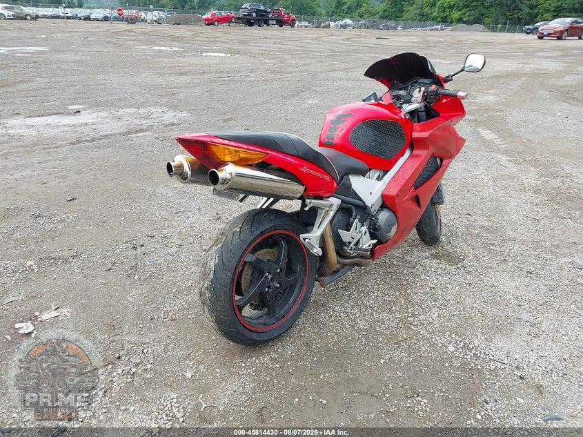2002 HONDA VFR800 — фото 4