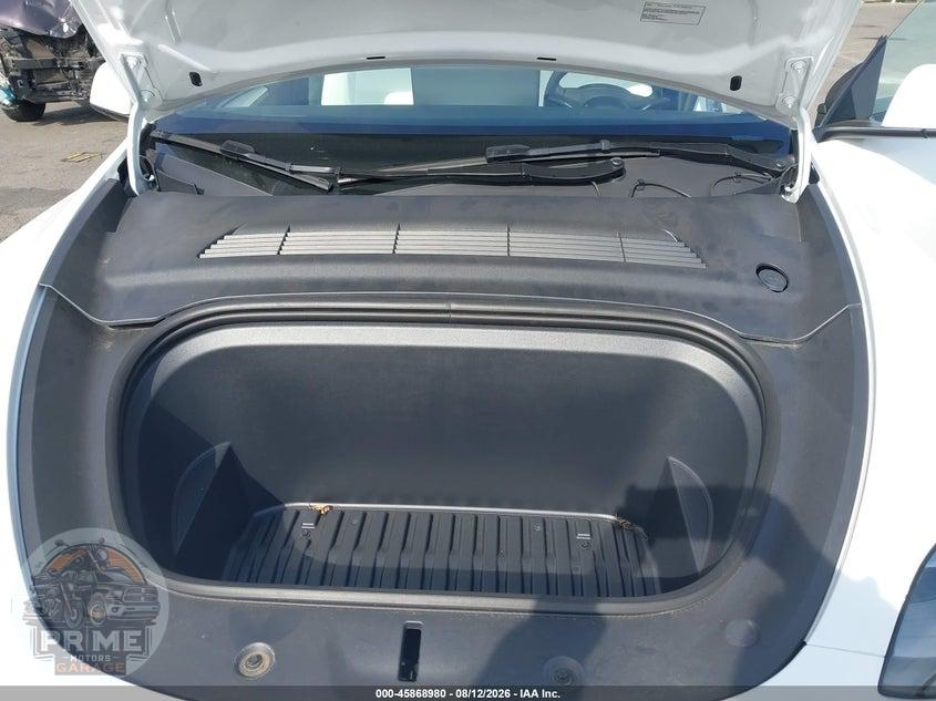 2024 TESLA MODEL Y LONG RANGE DUAL MOTOR ALL-WHEEL DRIVE — фото 10