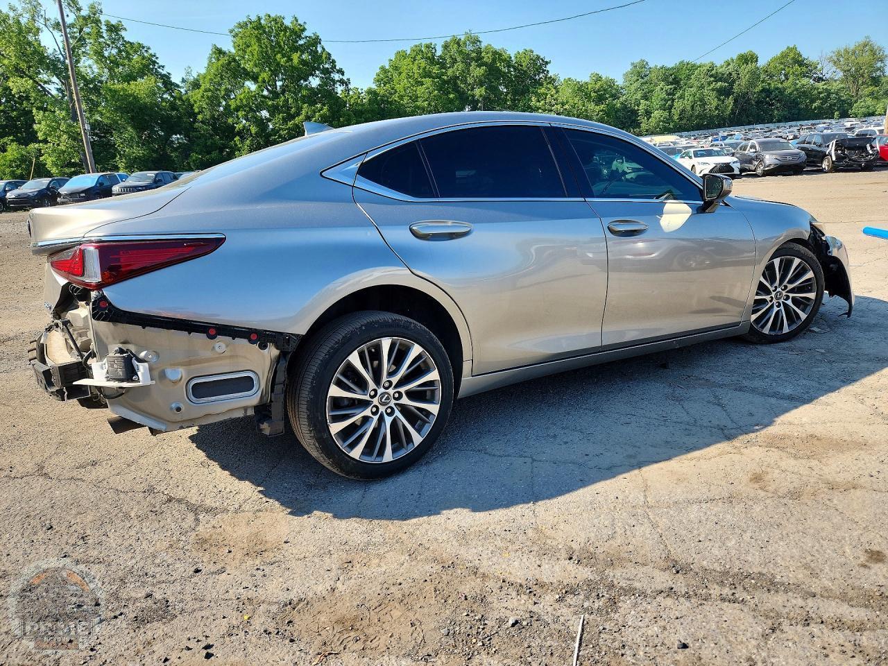 2020 LEXUS ES — фото 3