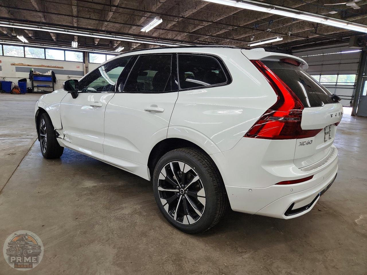 2026 VOLVO XC60 — фото 2
