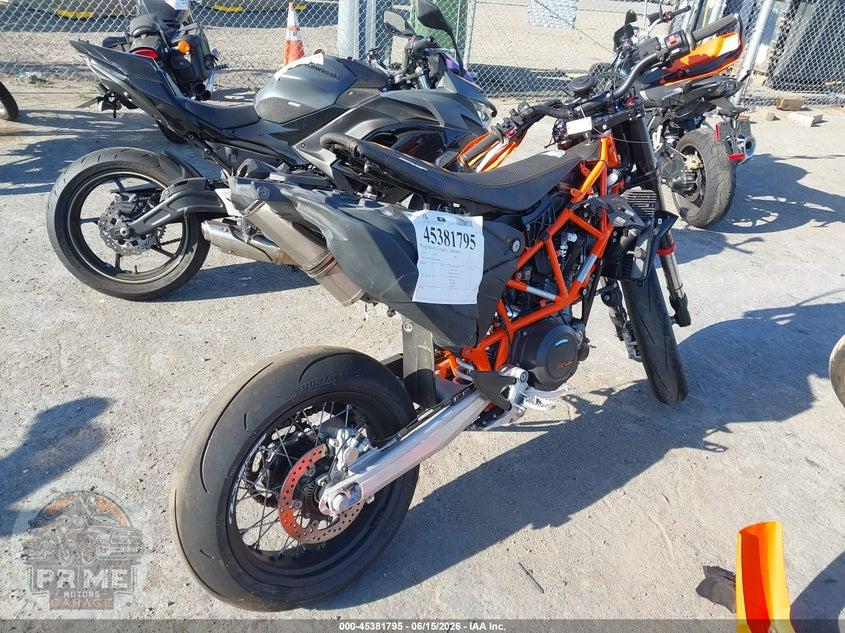 2024 KTM 690 SMC R — фото 4