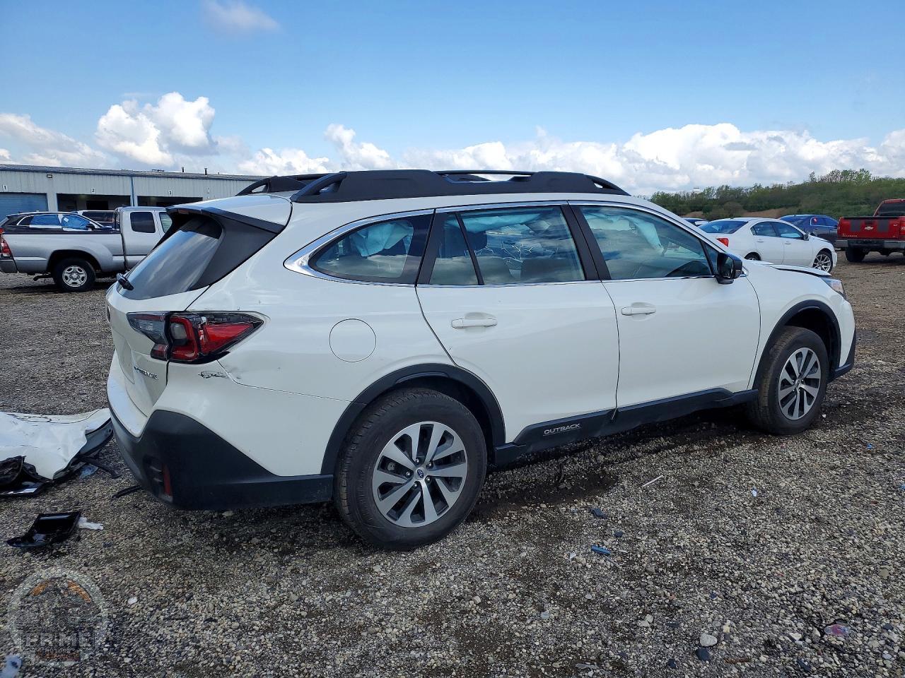 2022 SUBARU OUTBACK — фото 3