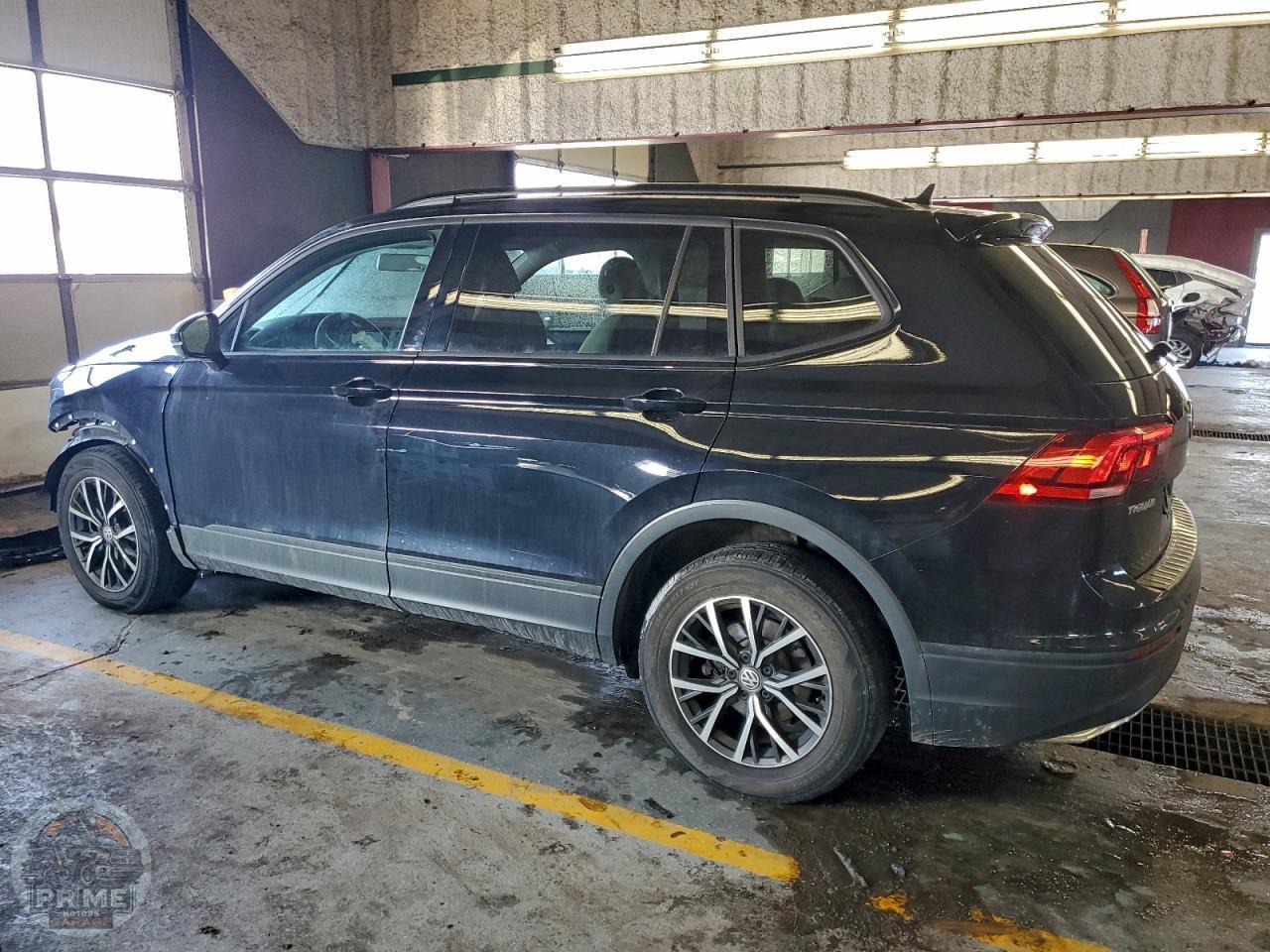 2021 VOLKSWAGEN TIGUAN — фото 2