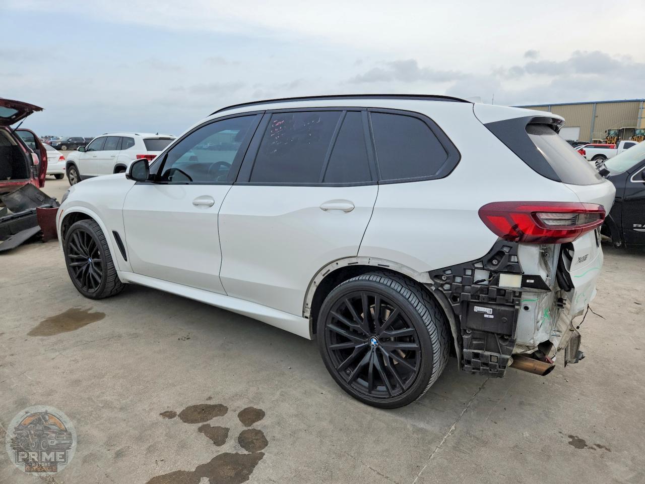 2021 BMW X5 — фото 2