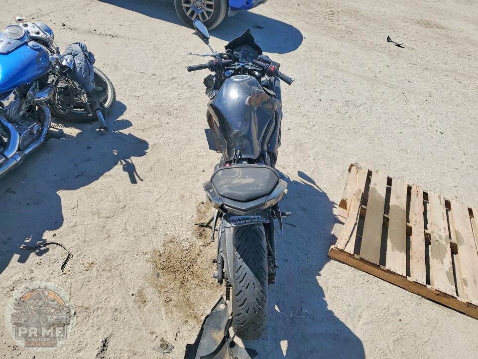 2016 KAWASAKI EX650 — фото 4