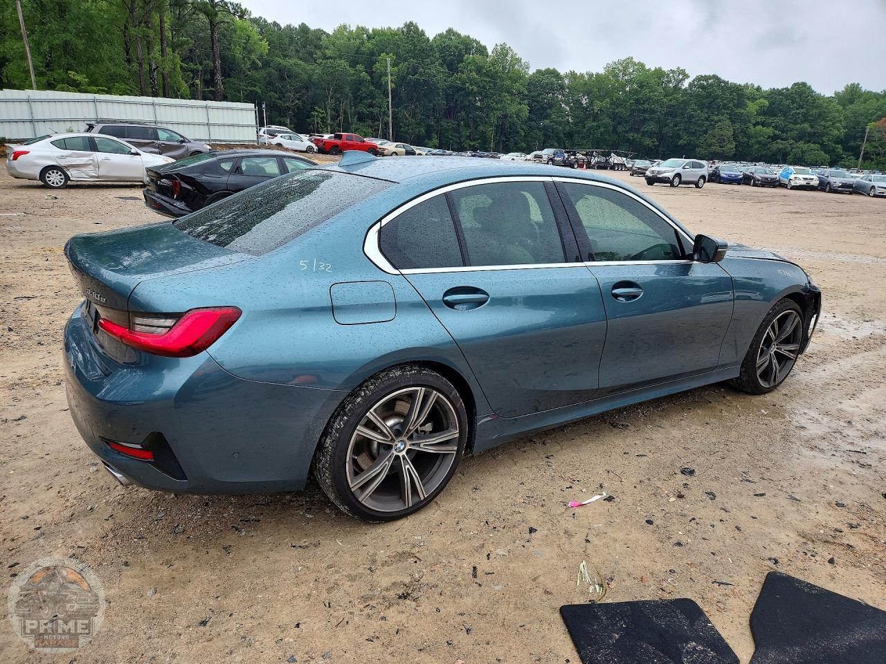 2021 BMW 3 SERIES — фото 3