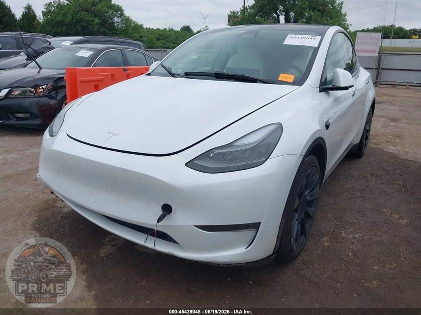 2024 TESLA MODEL Y LONG RANGE DUAL MOTOR ALL-WHEEL DRIVE — фото 2