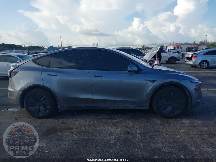 2026 TESLA MODEL Y PREMIUM/REAR-WHEEL DRIVE — фото 11