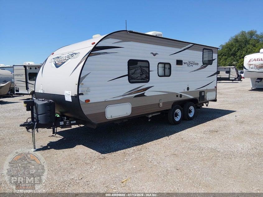 2018 FOREST RIVER WILDWOOD X-LITE 201BHXL TRAVEL TRAILER — фото 2