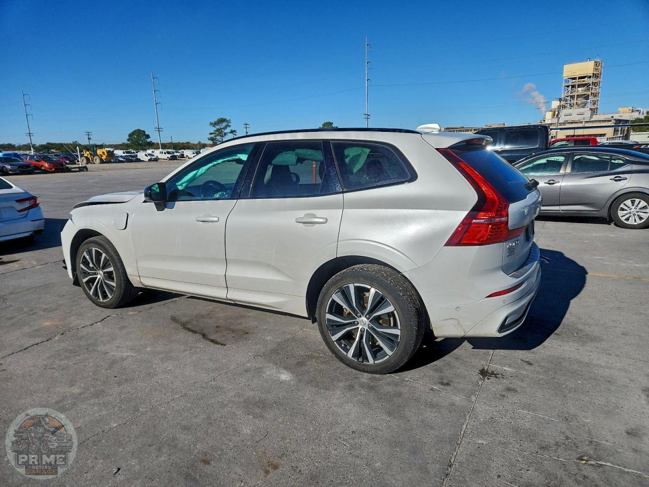 2023 VOLVO XC60 — фото 2