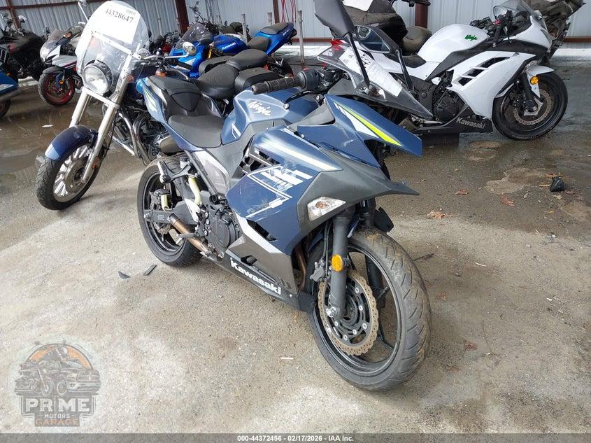 2022 KAWASAKI EX400