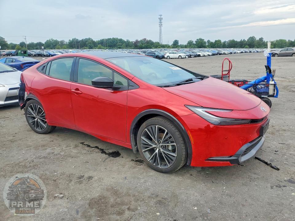 2026 TOYOTA PRIUS — фото 4