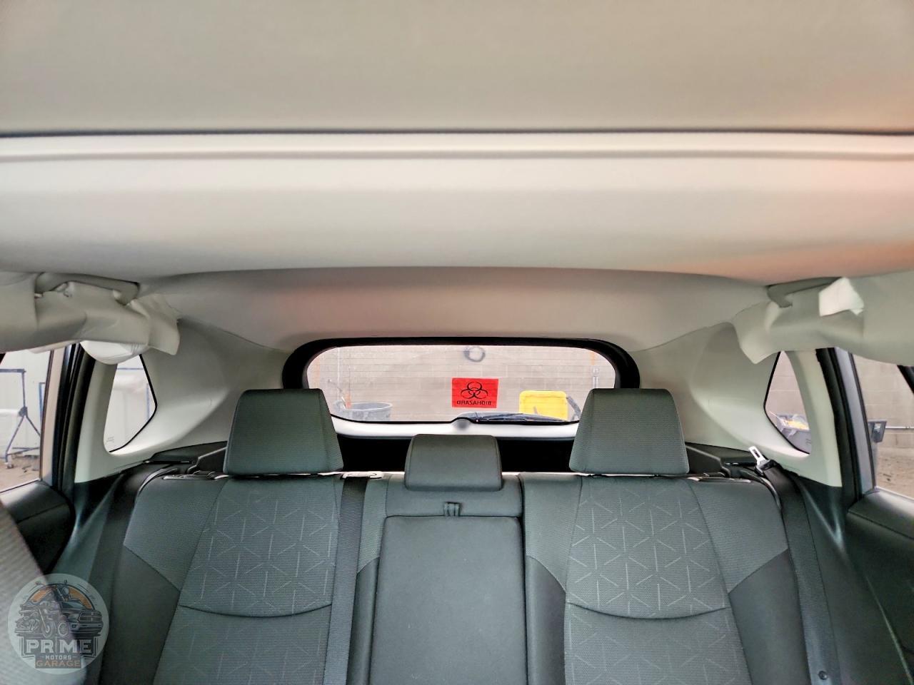 2025 TOYOTA RAV4 — фото 10