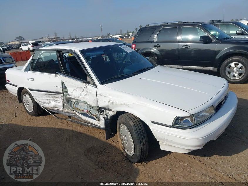 1990 TOYOTA CAMRY LE