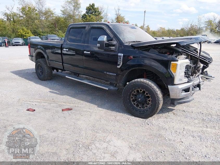 2017 FORD F-350 LARIAT