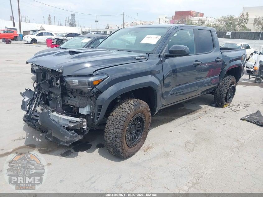 2025 TOYOTA TACOMA HYBRID TRD SPORT 4WD — фото 2